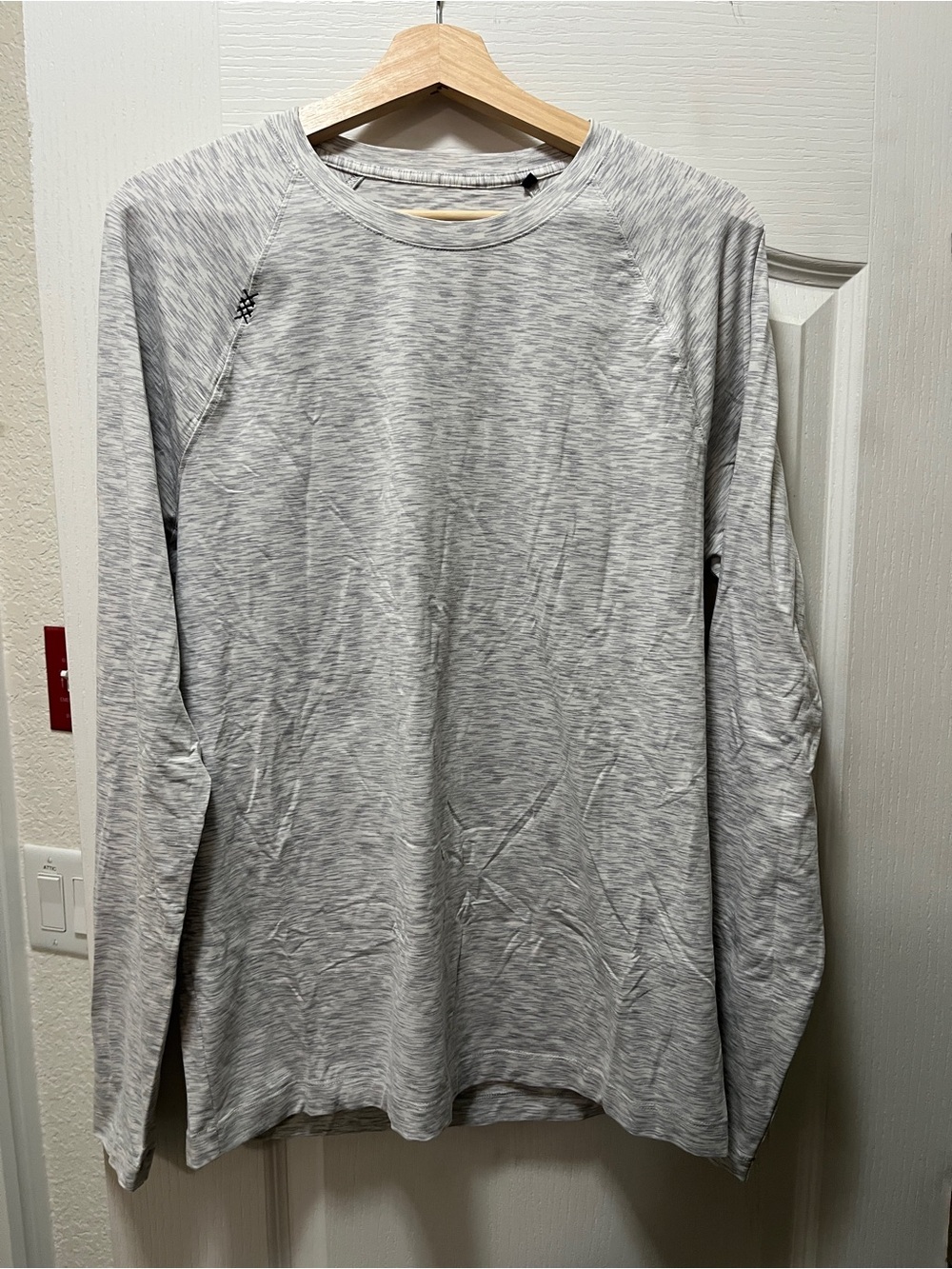 Rhone Workout Shirt - Light Heather Gray